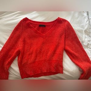 URBAN OUTFITTERS CROPPED SWEATER